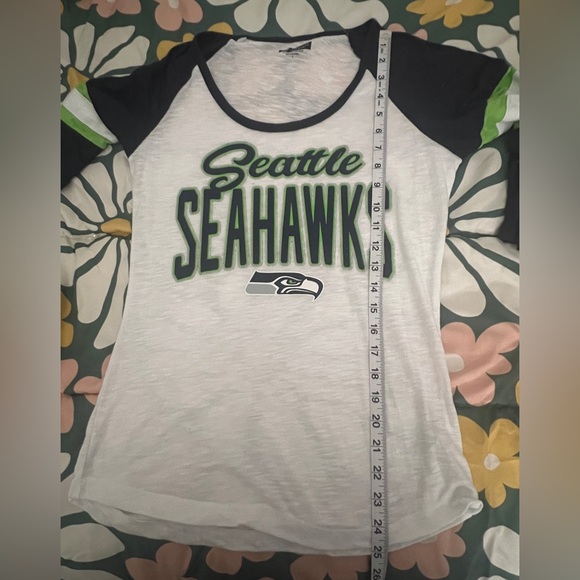 Seattle Seahawks Shirt Women Tee Size Small - Picture 6 of 6